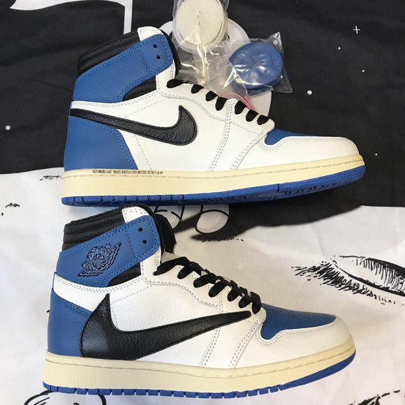 Travis Scott x Fragment Design x Air Jordan 1 High OG SP main image 8